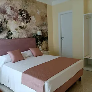** Guest house Train Station Venice - Atika & Atif Italy